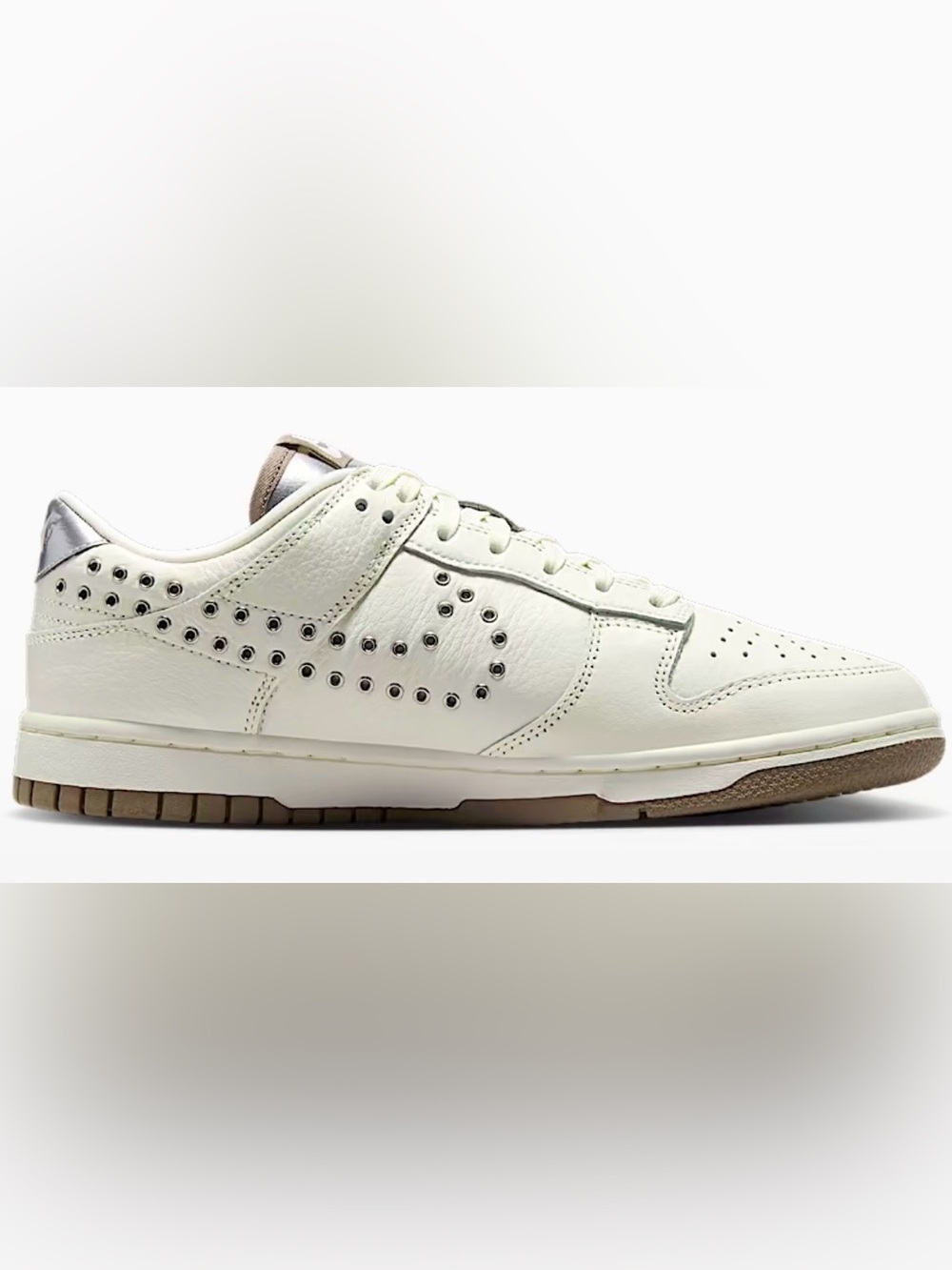 NIKE WOMEN’S DUNK LOW